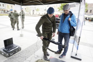08.05.2025. Kielce. Rynek. Piknik profilaktyczno-wojskowy / Fot. Jarosław Kubalski - Radio Kielce
