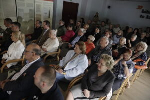 15.05.2025. Kielce. Wojewódzka Biblioteka Publiczna im. Witolda Gombrowicza w Kielcach. Prezentacja wiernej kopii Konstytucji 3 Maja / Fot. Jarosław Kubalski - Radio Kielce