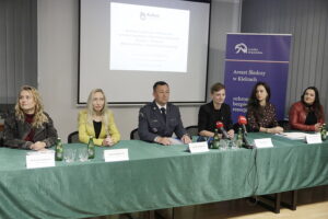 Kielecki teatr opowie o ojcach. Pomogą osadzeni w areszcie - Radio Kielce