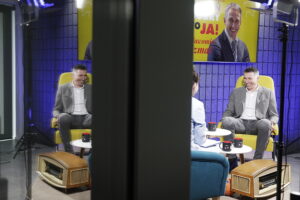 Audycja „Dzień Dobry, to Ja! Rozmowy inne niż wszystkie w Radiu Kielce” . Gościem audycji jest piłkarz ręczny, prezes Związku Piłki Ręcznej w Polsce Sławomir Szmal / Fot. Jarosław Kubalski - Radio Kielce