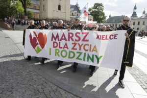 Marsz w obronie życia przeszedł ulicami Kielc - Radio Kielce
