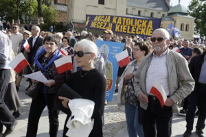 Marsz w obronie życia przeszedł ulicami Kielc - Radio Kielce
