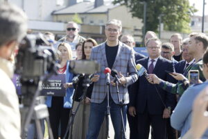 30.05.2025 Kielce. Konferencja prasowa z udziałem przedstawicieli Koalicji Obywatelskiej Polskiego Stronnictwa Ludowego, Polski 2050 i Lewicy./ Fot. Jarosław Kubalski - Radio Kielce