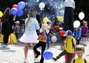 30.05.2025 Kielce. Dzień Dziecka przed urzędem marszałkowskim / Fot. Jarosław Kubalski - Radio Kielce