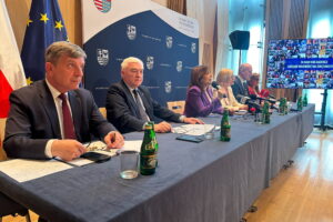 06.05.2025. Kielce. Konferencja prasowa podsumowująca rok działań Zarządu Województwa Świętokrzyskiego / Fot. Izabela Mortas-Rubak - Radio Kielce