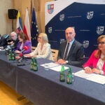 06.05.2025. Kielce. Konferencja prasowa podsumowująca rok działań Zarządu Województwa Świętokrzyskiego / Fot. Izabela Mortas-Rubak - Radio Kielce
