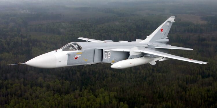 Su-24 - radziecki dwusilnikowy bombowiec frontowy / źródło: pl.wikipedia.org