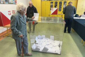 18.05.2025. Sandomierz. Obwodowa komisja wyborcza nr 2 / Fot. Grażyna Szlęzak - Radio Kielce