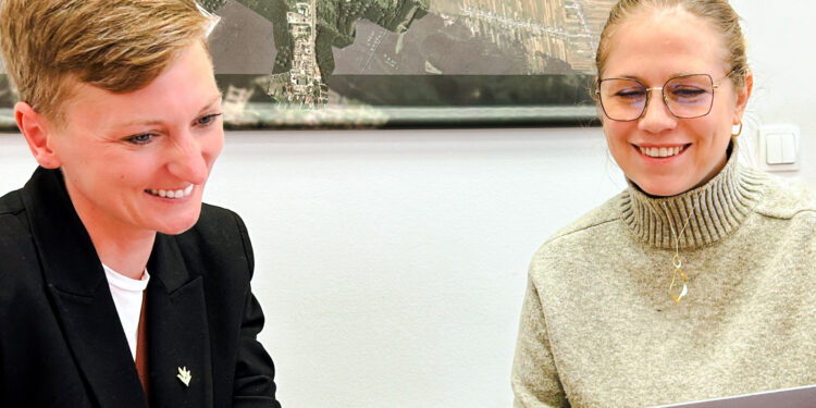Na zdjęciu (od lewej): Agata Wojda - prezydent Kielc, Ewelina Jastrzębska - pełnomocnik do spraw strategii polityki mieszkaniowej / Fot. Agata Wojda - Facebook