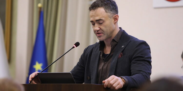 Na zdjęciu: radny Maciej Bursztein / Fot. Wiktor Taszłow - Radio Kielce