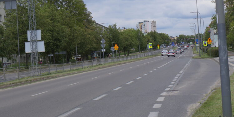 13.05.2025. Kielce. Ulica Warszawska, odcinek od ul. Turystycznej do rejonu skrzyżowania z ul. Jesionową / Fot. Adrian Dróżdż - Radio Kielce