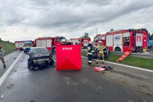 Tragedia na S7. W karambolu śmierć poniosła kierująca jednego z aut