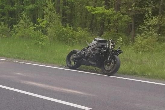 Stracił panowanie i wjechał do rowu. Kierowca zmarł