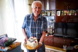Świętokrzyscy terytorialsi z życzeniami dla uczestnika Powstania Warszawskiego - Radio Kielce
