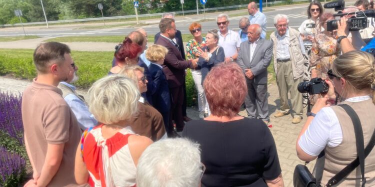 04.06.2025. Starachowice. Nadanie imienia Feliksa Sławka pasażowi wzdłuż wiaduktu / Fot. Anna Głąb - Radio Kielce