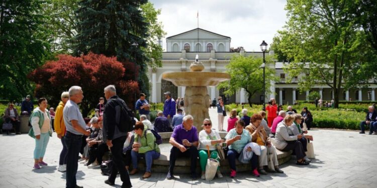 11.06.2025. Busko-Zdrój. Senioralia / Fot. Świętokrzyski Urząd Wojewódzki w Kielcach