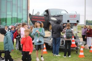13.06.2025. Regionalne Centrum Naukowo - Technologiczne w Podzamczu koło Chęcin. Piknik pod hasłem „Zdrowe i Bezpieczne Wakacje 2025” / Fot. Urząd Marszałkowski Województwa Świętokrzyskiego