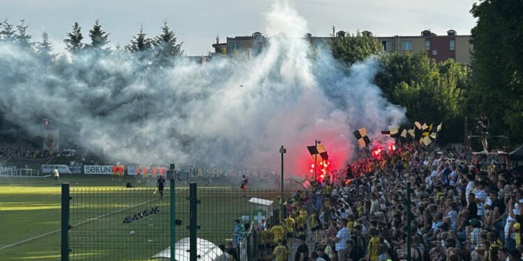 23.06.2025. Mecz Naprzód Jędrzejów - Glinik Gorlice / Fot. Adrian Karwat - Radio Kielce