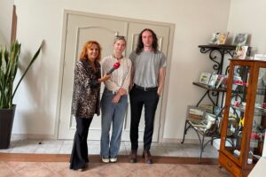 Na zdjęciu: Grażyna Szlęzak, Lena Jaworska i Mateusz Czwartosz / Fot. Grażyna Szlęzak - Radio Kielce
