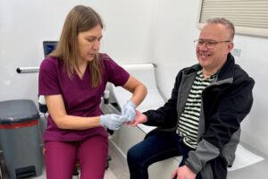 Panowie skorzystali z bezpłatnych badań urologicznych