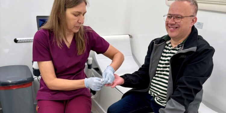 Panowie skorzystali z bezpłatnych badań urologicznych