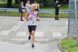 08.06.2025. Jędrzejów. 7 Uliczny Bieg Lisów na 10 km im. Kazimierza Mazurkiewicza / Fot. Maciej Makuła - Radio Kielce