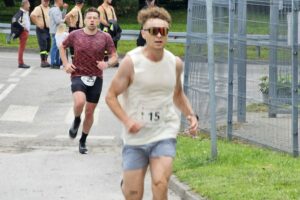 08.06.2025. Jędrzejów. 7 Uliczny Bieg Lisów na 10 km im. Kazimierza Mazurkiewicza / Fot. Maciej Makuła - Radio Kielce