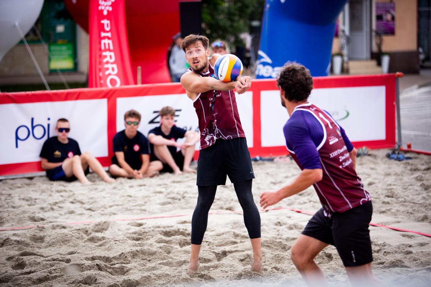 W Staszowie spotkała się cała krajowa czołówka - Radio Kielce ORLEN Beach Volley Tour Staszów 2025 / źródło: organizator