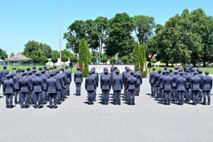 16.06.2025. Sandomierz. Apel z okazji przekazania Flagi Rzeczypospolitej Polskiej 3. Batalionowi Radiotechnicznemu w Sandomierzu / Fot. PAP/Piotr Polak