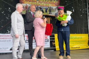 29.06.2025. Ossolin. Mateusz Damięcki uhonorowany nagrodą Kryształowe Berło / Fot. Grażyna Szlęzak - Radio Kielce