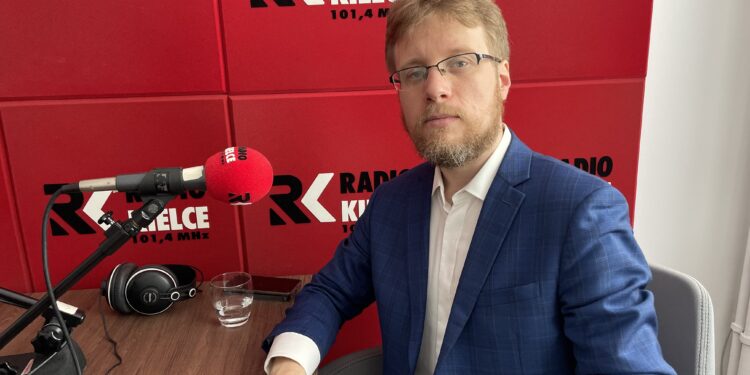 06.05.2025. Sandomierz. Rozmowa Dnia. Dr hab Mikołaj Getka-Kenig - dyrektor Muzeum Zamkowego w Sandomierzu / Fot. Grażyna Szlęzak - Radio Kielce