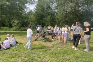 06.05.2025. Końskie. Akcja sadzenia drzew i krzewów / Fot. Magdalena Galas-Klusek - Radio Kielce