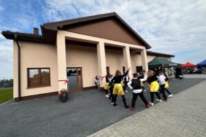 Kompleks nowych budynków dla mieszkańców Gierlachowa