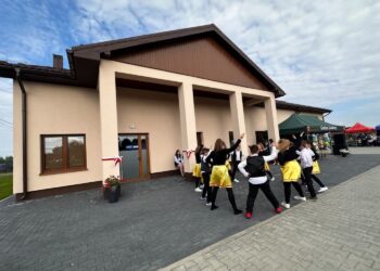 Kompleks nowych budynków dla mieszkańców Gierlachowa