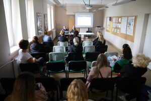 11.06.2025. Kielce. Spotkanie dot. autyzmu w Miejskim Zespole Poradni Psychologiczno-Pedagogicznych w Kielcach / Fot. Wiktor Taszłow - Radio Kielce