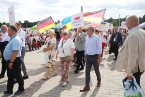 29.06.2025. Miasto i Gmina Morawica otrzymały Tablicę Honorową Rady Europy, nagrodę przyznawaną za aktywne działanie na rzecz współpracy i partnerstwa pomiędzy miastami państw europejskich / Fot. Wiktor Taszłow - Radio Kielce