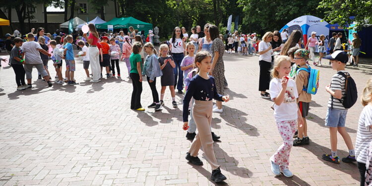 02.06.2025. Kielce. Park miejski. Warsztaty dla dzieci w ramach IX Kieleckich Dni z Przyrodą / Fot. Wiktor Taszłow - Radio Kielce