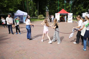 02.06.2025. Kielce. Park miejski. Warsztaty dla dzieci w ramach IX Kieleckich Dni z Przyrodą / Fot. Wiktor Taszłow - Radio Kielce