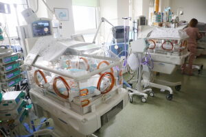 03.06.2025. Kielce. Oddział neonatologiczny Wojewódzkiego Szpitala Zespolona w Kielcach został uznany za jeden z pięciu najlepszych w Polsce / Fot. Wiktor Taszłow - Radio Kielce
