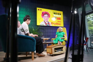 Audycja „Dzień Dobry, to Ja! Rozmowy inne niż wszystkie w Radiu Kielce”. Na zdjęciu: Tomek Dudek i Magda Galas-Klusek oraz Anna Przybysz / Fot. Wiktor Taszłow - Radio Kielce