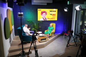 Audycja „Dzień Dobry, to Ja! Rozmowy inne niż wszystkie w Radiu Kielce”. Na zdjęciu: Tomek Dudek i Magda Galas-Klusek oraz Anna Przybysz / Fot. Wiktor Taszłow - Radio Kielce