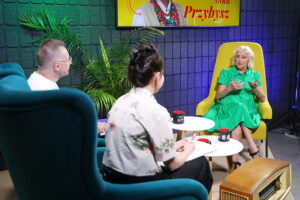 Audycja „Dzień Dobry, to Ja! Rozmowy inne niż wszystkie w Radiu Kielce”. Na zdjęciu: Tomek Dudek i Magda Galas-Klusek oraz Anna Przybysz / Fot. Wiktor Taszłow - Radio Kielce