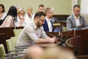 Parking nadal pod znakiem zapytania - Radio Kielce