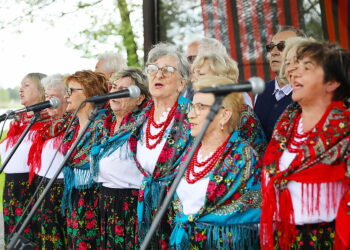 RYM SIĘ NIESIE PO POLU PO LESIE. „Nie wierz panno, nie wierz” [POSŁUCHAJ] - Radio Kielce