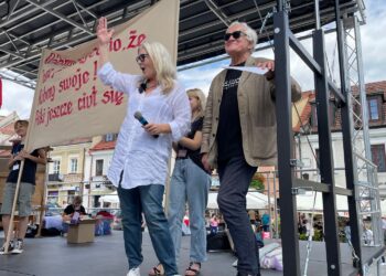28.06.2025. Sandomierz. Bicie rekordu w śpiewaniu piosenki literackiej / Fot. Grażyna Szlęzak - Radio Kielce