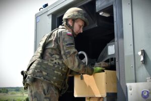 04.06.2025. Ludwinów. Zabezpieczenie i usunięcie pocisków / źródło: cpdmz.wp.mil.pl