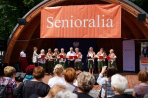 11.06.2025. Busko-Zdrój. Senioralia / Fot. Świętokrzyski Urząd Wojewódzki w Kielcach