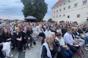 27.06.2025. Sandomierz. Gala wręczenia nagród Festiwalu Filmów i Spotkań Niezwykłych / Fot. Grażyna Szlęzak - Radio Kielce