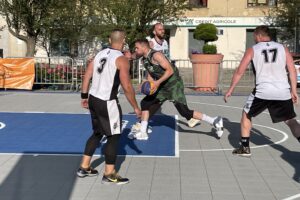 21.06.2025. Ostrowiec Świętokrzyski. Turniej koszykówki 3x3 Quest / Fot. Jakub Rożek - Radio Kielce