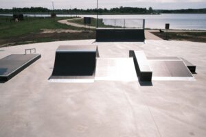 Skatepark przy zalewie Antoniów w gminie Radoszyce / Fot. Magdalena Galas-Klusek - Radio Kielce